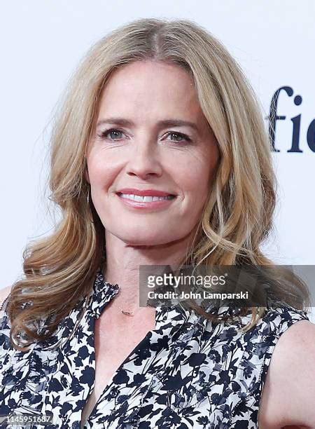 1,225 Elisabeth Shue Photos Stock Photos & High